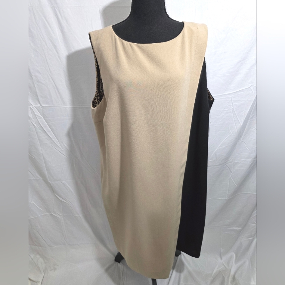 Elegant Toast & Black Sleeveless Dress